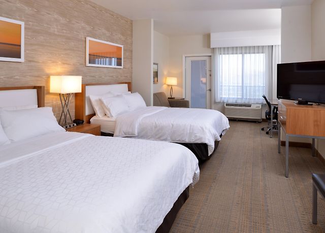 Holiday Inn Express & Suites Pocatello Exterior photo